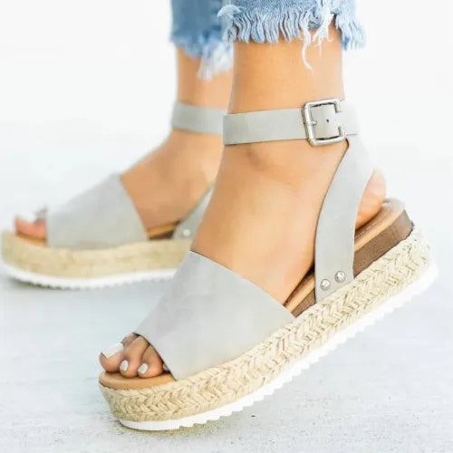 Wedge fish mouth shoes